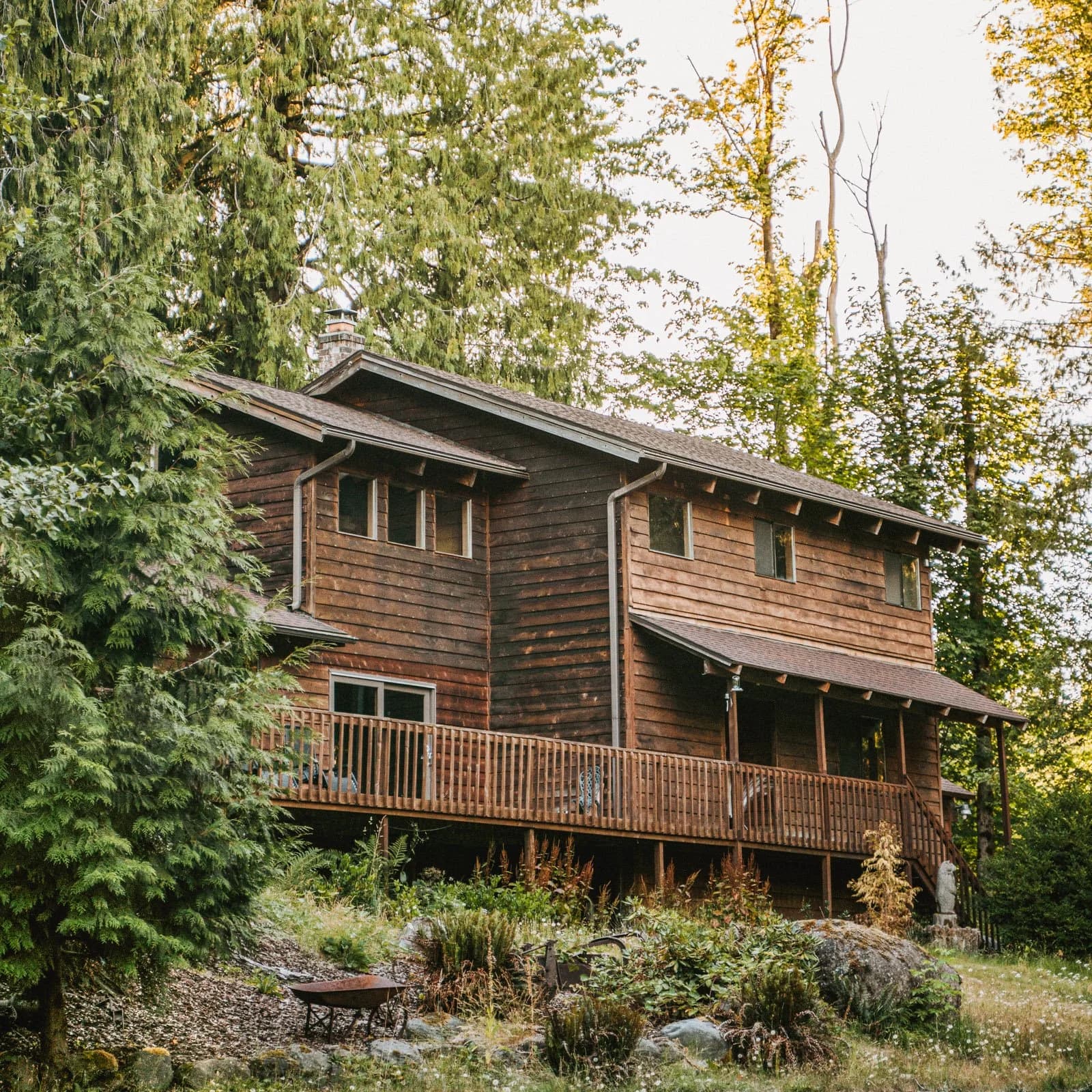 Cedar-sided William Wallace Lodge with its wrap-around deck