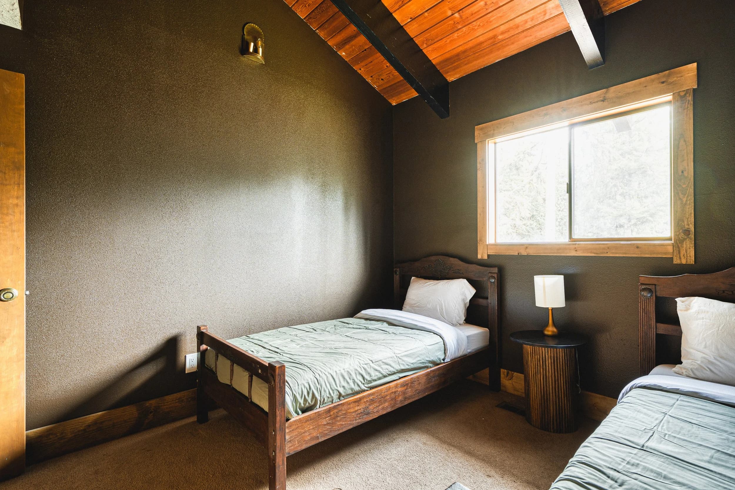 Twin bedroom